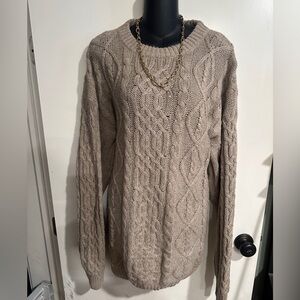 4/$16 High Sierra Tan Crew Neck Cable Knit Sweater